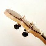 Ukulele profil de tête - Nico Dayet Luthier